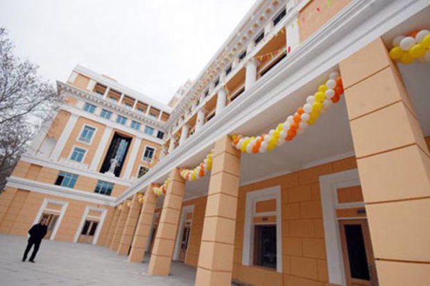 Bakıda “Disney”in yüzilliyi keçiriləcək 1700557585 nizami.jpg
