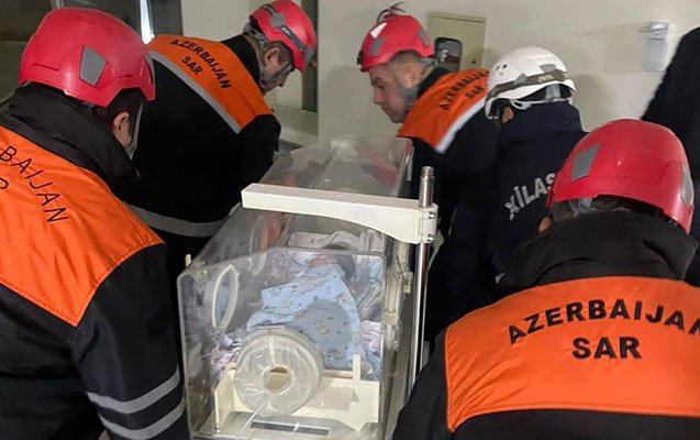 Yanğına görə təxliyə olunan 26 körpə KTM-ə yerləşdirilib, 1704793021 azaza.jpg