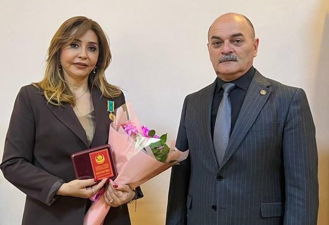 Sahibkar və xeyriyyəçi Pərvanə Mustafayeva təltif olundu 1709799079 foto14.jpg