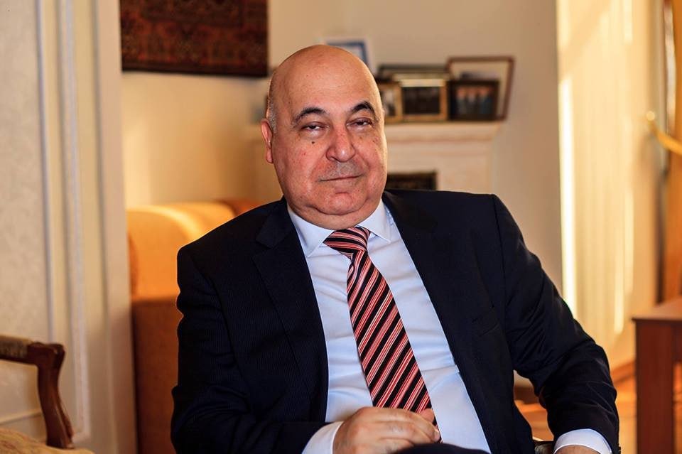 Xəstəxanaya yerləşdirilən Çingiz Abdullayevin 1712990361 1712989231 photo 5246778671119849091 y.jpg