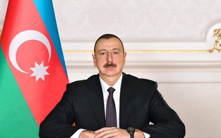 Prezident Ağdam Sənaye Parkında müxtəlif təyinatlı ayaqqabıların istehsalı zavodunun açılışında olub 1726736259 85bed8c0 1efe 3381 841a 0d096257f6f3 850.jpg