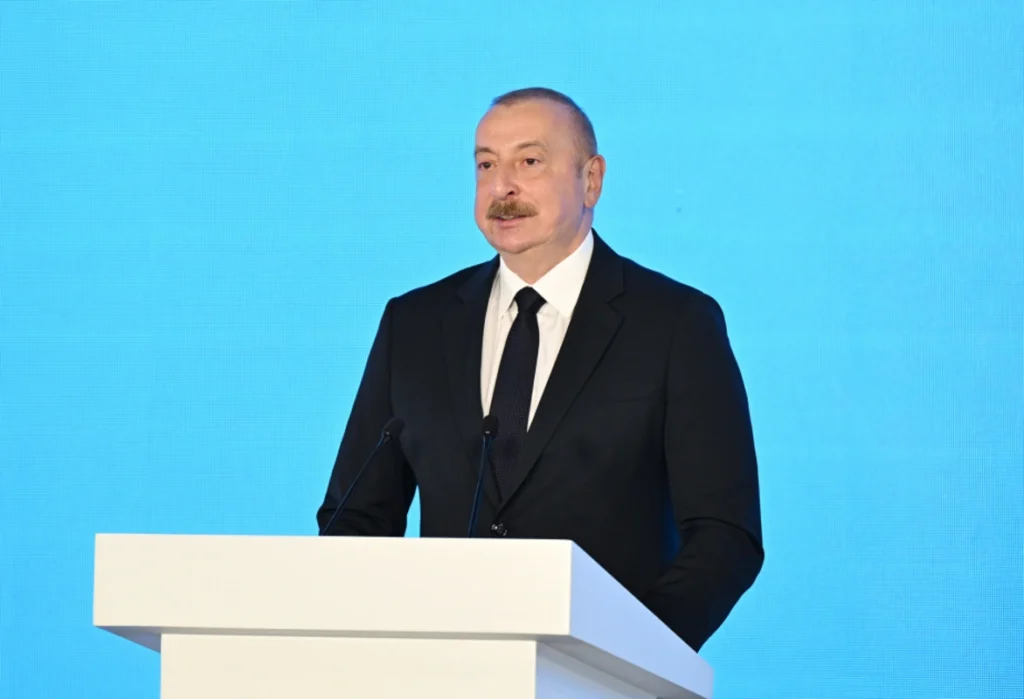 İlham Əliyev Əbu-Dabi Dayanıqlılıq Həftəsinin açılış mərasimində iştirak edir Evlhdyusx1iclrdktra8kcsi1xfew3gvbcs3lnil1200.webp