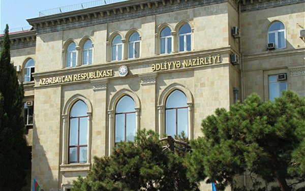 Ədliyyə Nazirliyi bələdiyyələrlə bağlı tövsiyə hazırladı Edliyye 1.jpg