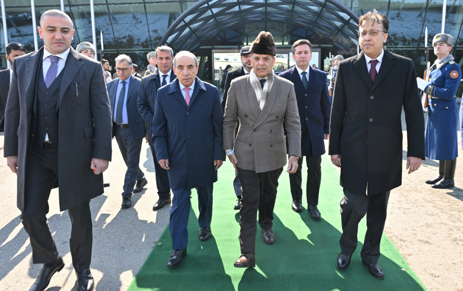 Şahbaz Şərifin Azərbaycana səfəri başa çatdı Pakistan.jpg