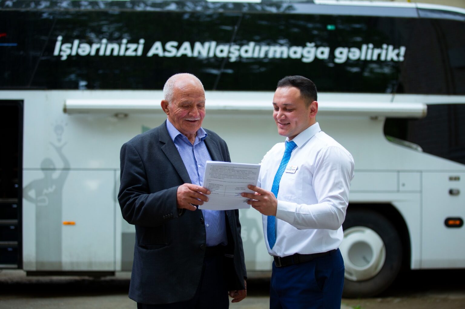 Qazaxın işğaldan azad olunan kəndlərinin sakinləri Səyyar ASAN xidmətdən yararlanıblar 43316514 6774 4860 a8b4 33ce26b1ab24.jpg