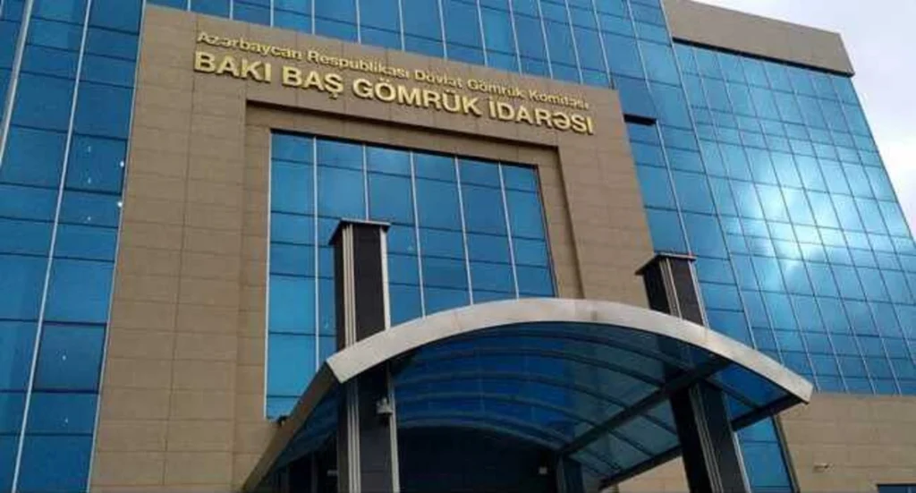 Gömrük əməkdaşlarından növbəti narazılıq: “Gecə saatlarına qədər işləyirik” – RƏSMİ CAVAB Gomruk.webp