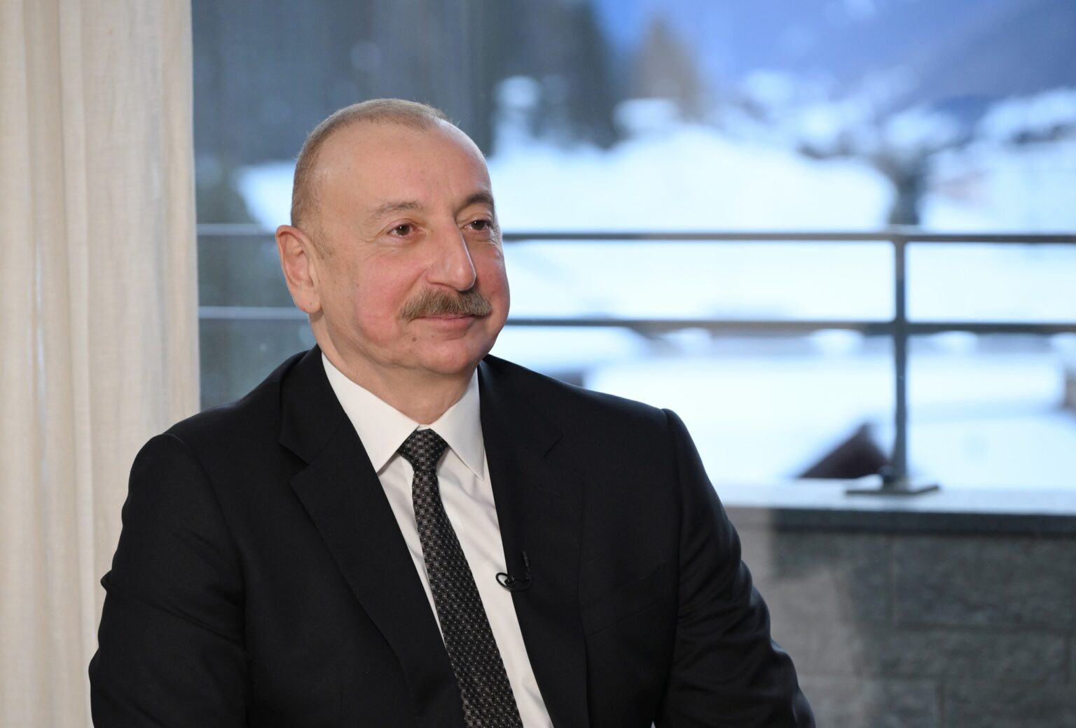 Ilhameliyev4.jpg