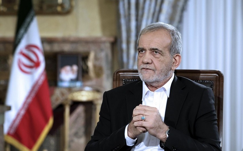 İran Prezidenti Azərbaycana gəlir Pezesk.jpg