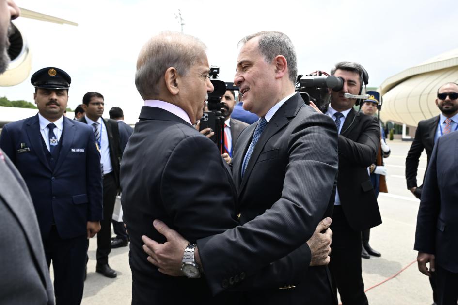 Pakistan Baş nazirinin təyyarəsi Laçın Beynəlxalq Hava Limanına eniş edib 1748339096576740956 1200x630.jpeg