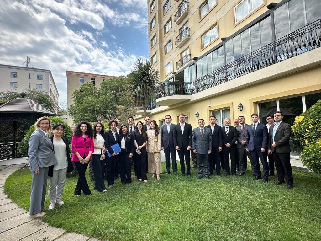 Bakıda kibercinayətkarlıqla mübarizə üzrə beynəlxalq təlim keçirilib 509623363 18493327993066227 4298002135943457713 n.jpg
