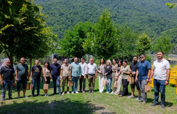 “Aqrar Tədarük və Təchizat” ASC- jurnalistlər üçün mediatur təşkil edib 2jpg 1752502641.jpg