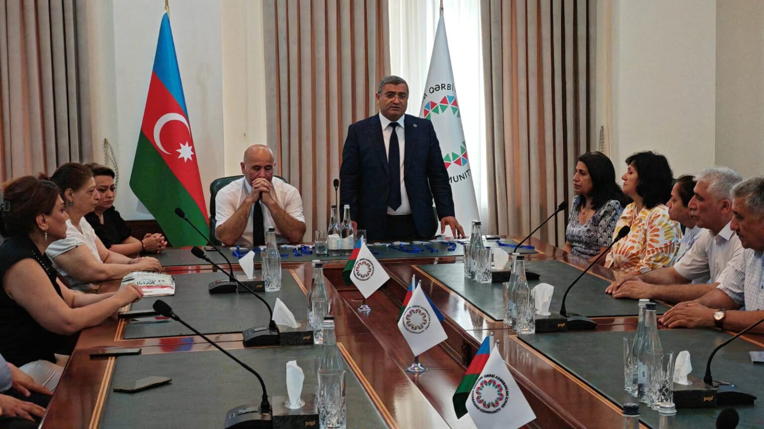 “Her-her sakinlərinin doğma yurd həsrəti” adlı tədbir keçirilib 3a1db942 4812 4f42 9d44 e73f57f7ac6d.jpg