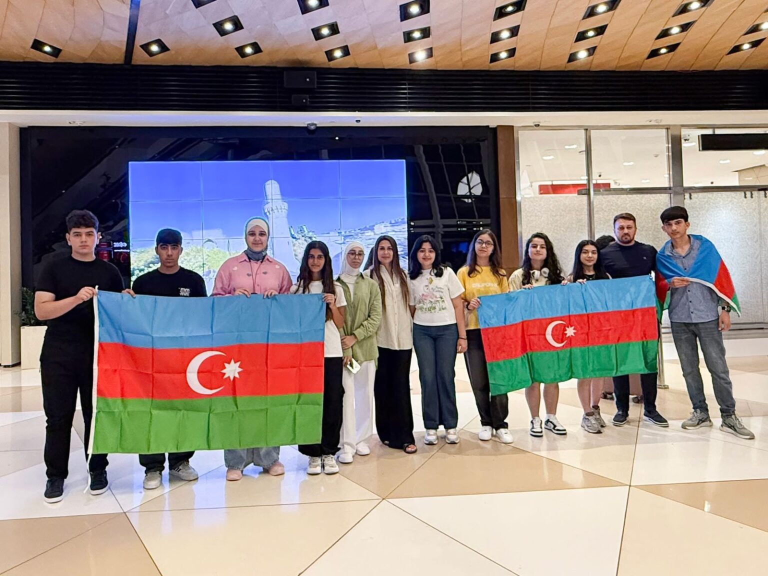 Londonda üçüncü “YAŞAT” yay məktəbi başlayıb C9c00176 1fb4 4469 8448 ccf0e3903f0f.jpeg