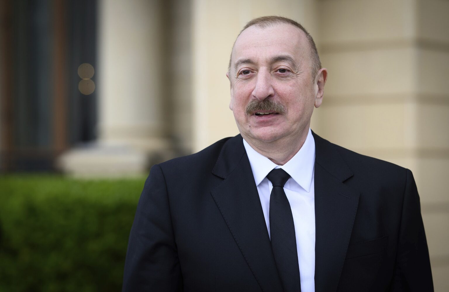 Ilhameliyev 1