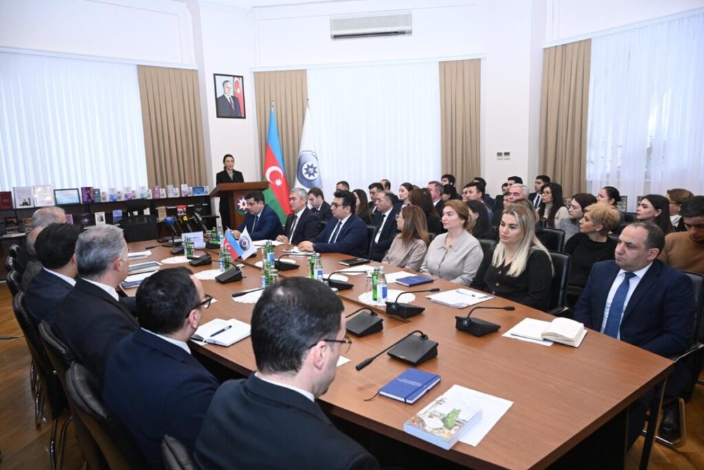 Ombudsman Aparatında 20 Yanvar faciəsinin ildönümü ilə əlaqədar anım tədbiri keçirilib 618302206 1590764109203537 6838533589676919271 n scaled