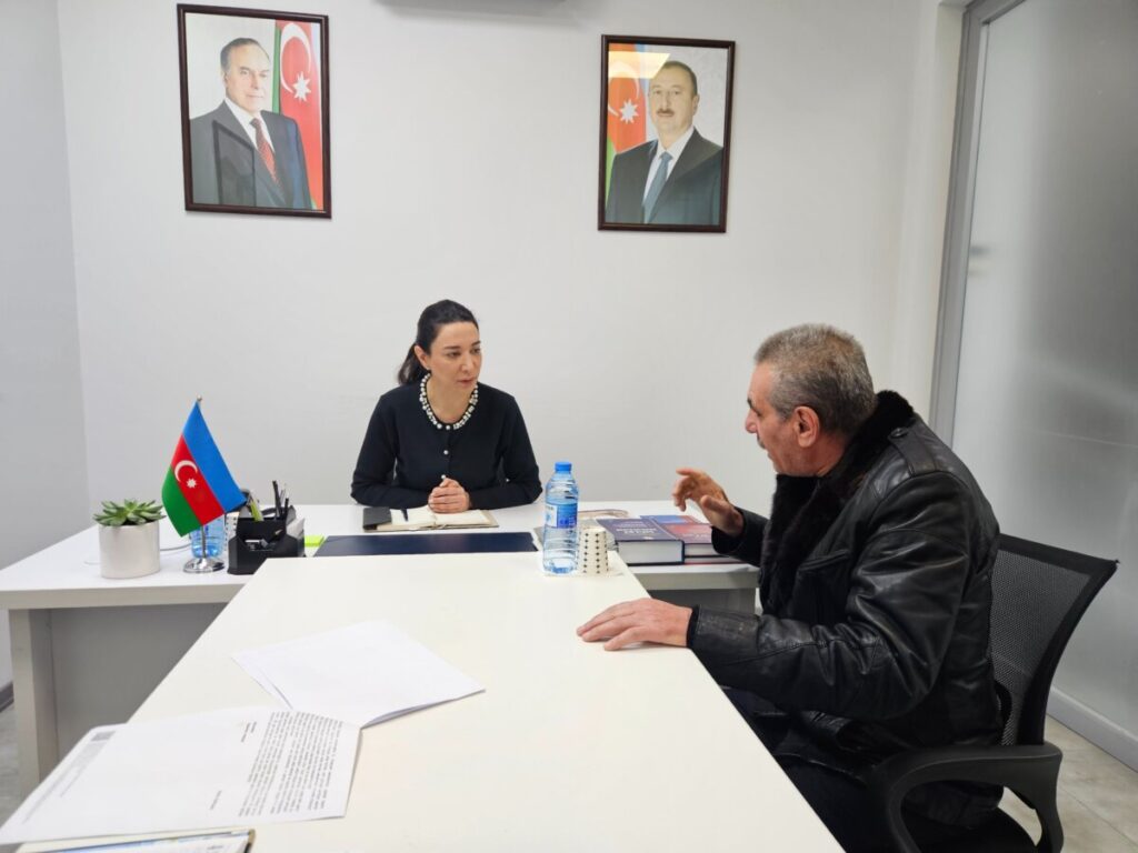 Ombudsman Səbinə Əliyeva vətəndaşları qəbul edib WhatsApp Image 2026 02 13 at 17.20.14 scaled