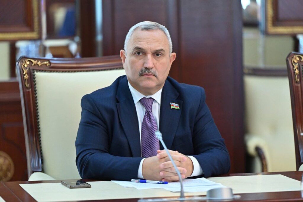 Azerallahverenov 69cbdd78e3b76