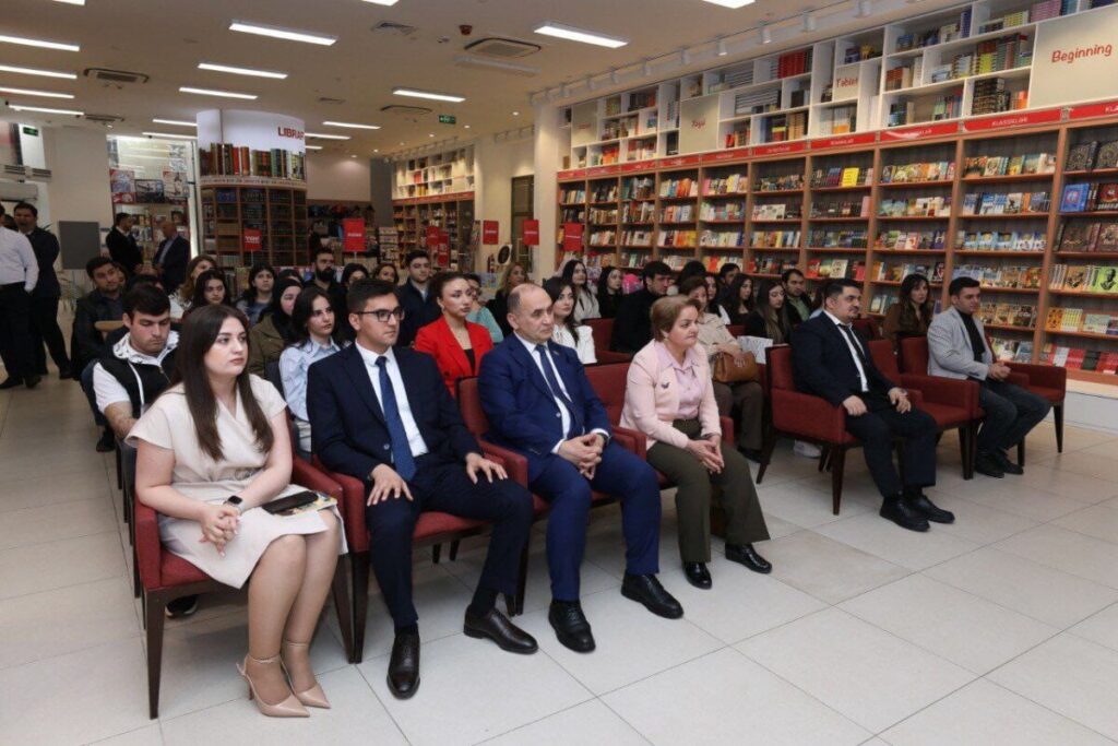 “Dilqəm Əhməd və Azərbaycan Mətbuatına dair tədqiqatları” kitabının təqdimatı keçirilib D759c284 bbb0 451b b39c 46e11ad05341 scaled