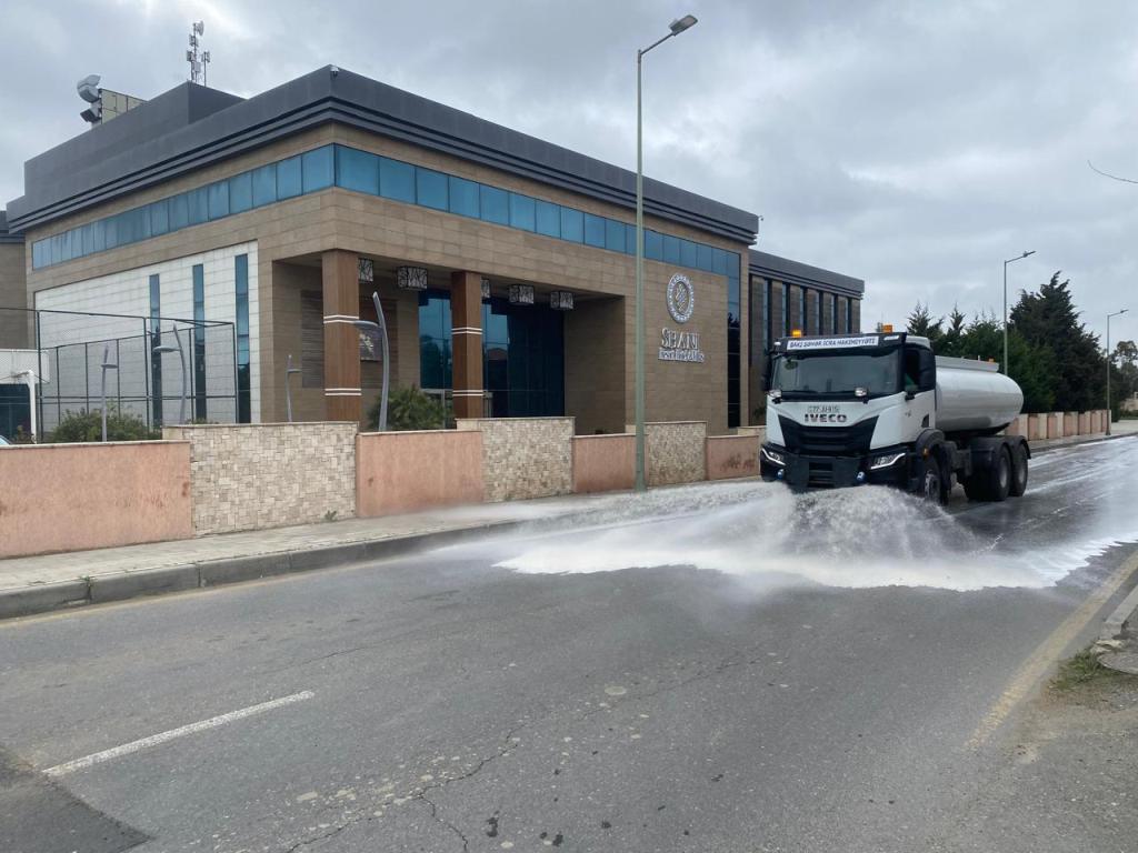 Bu gün paytaxtın 555 küçəsi yuyuldu — Fotolar - Şəkil 4