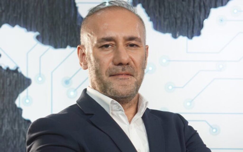 Kamran agayev 69f0b634bbd5a