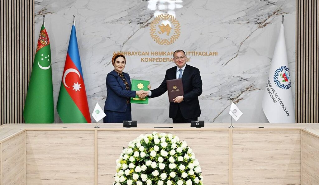 Azərbaycan və Türkmənistan həmkarlar ittifaqları arasında Əməkdaşlıq Memorandumu imzalanıb 699072192 1427212882781780 2412758995494040124 n 6a032f0bd6aef