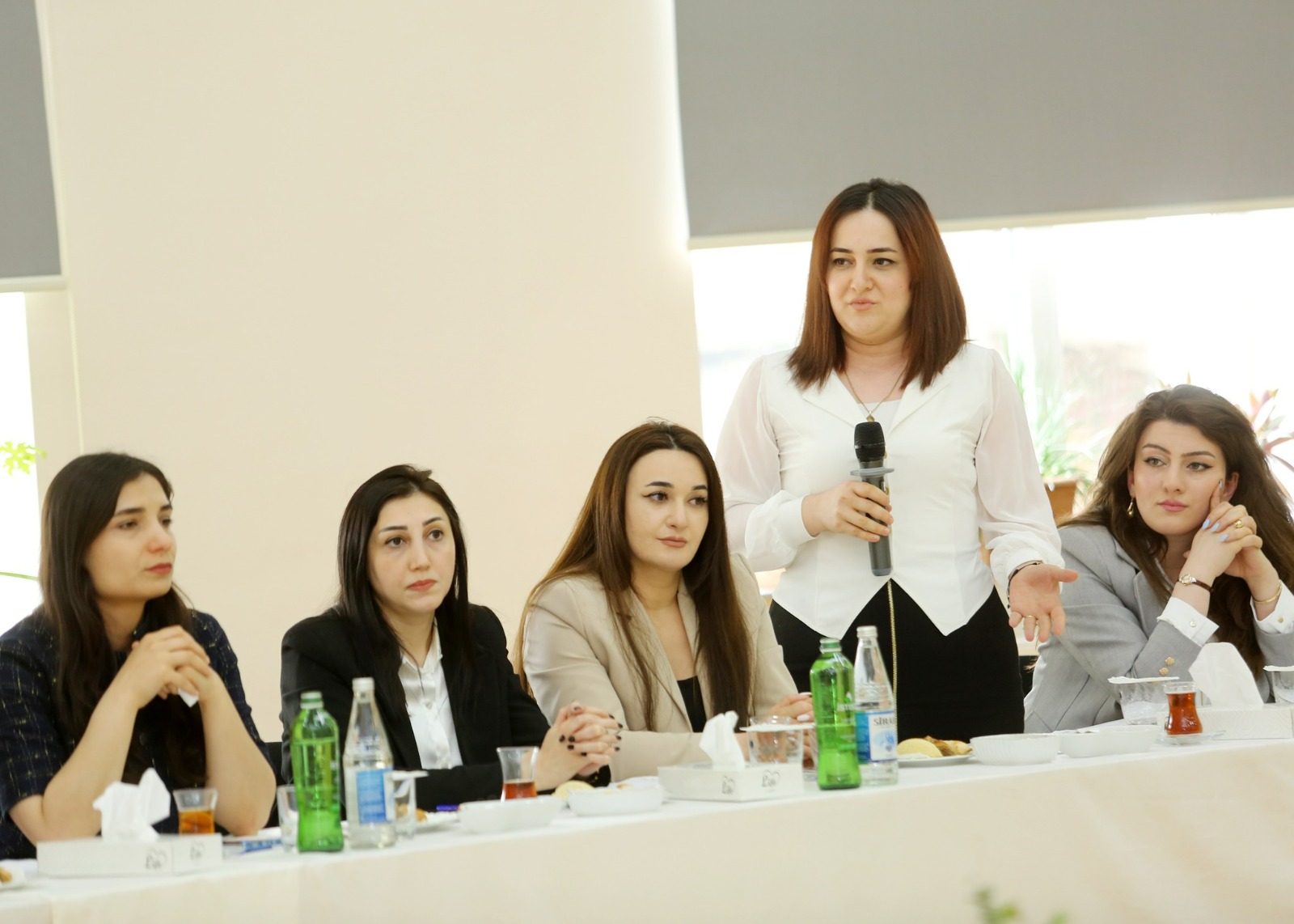 Təhsil İnstitutu bölgələrdə müəllimlərlə dialoqa başlayıb - Şəkil 3