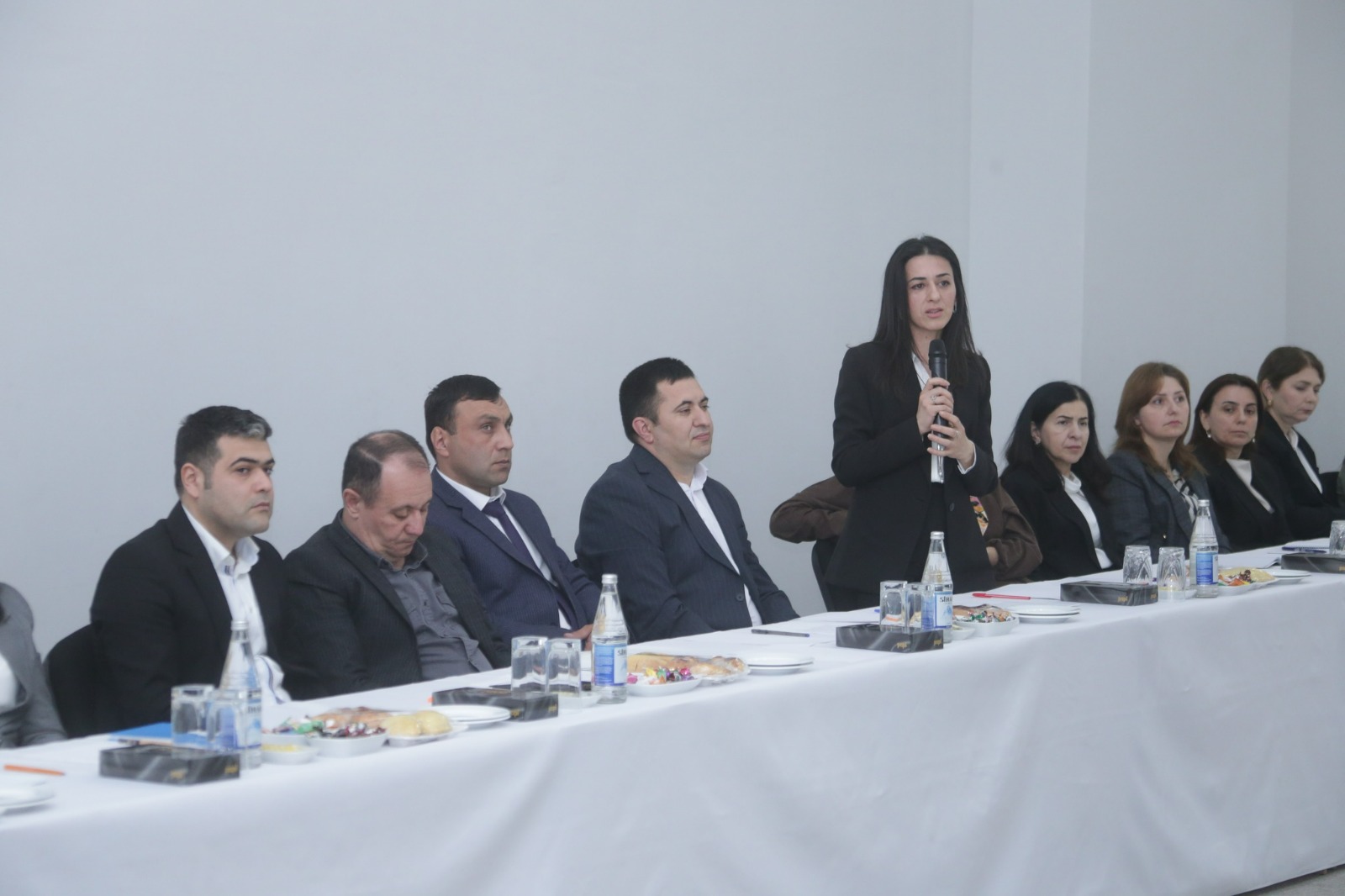 Təhsil İnstitutu bölgələrdə müəllimlərlə dialoqa başlayıb - Şəkil 6