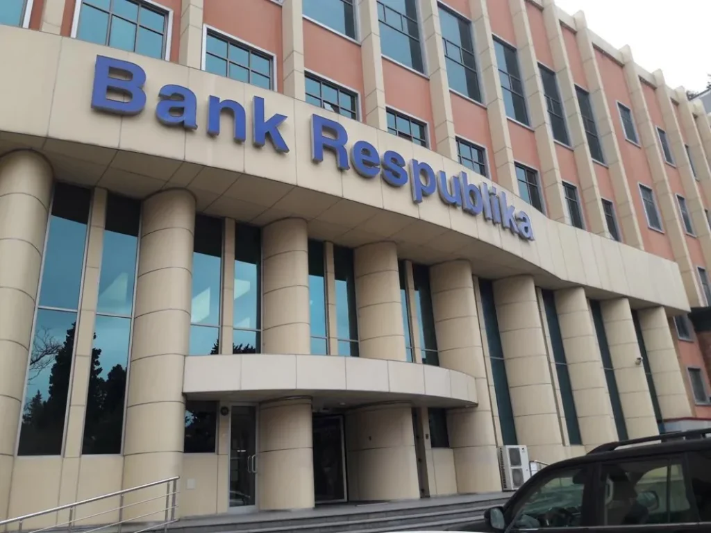 Bankrespublika 6a1ee0c73576e
