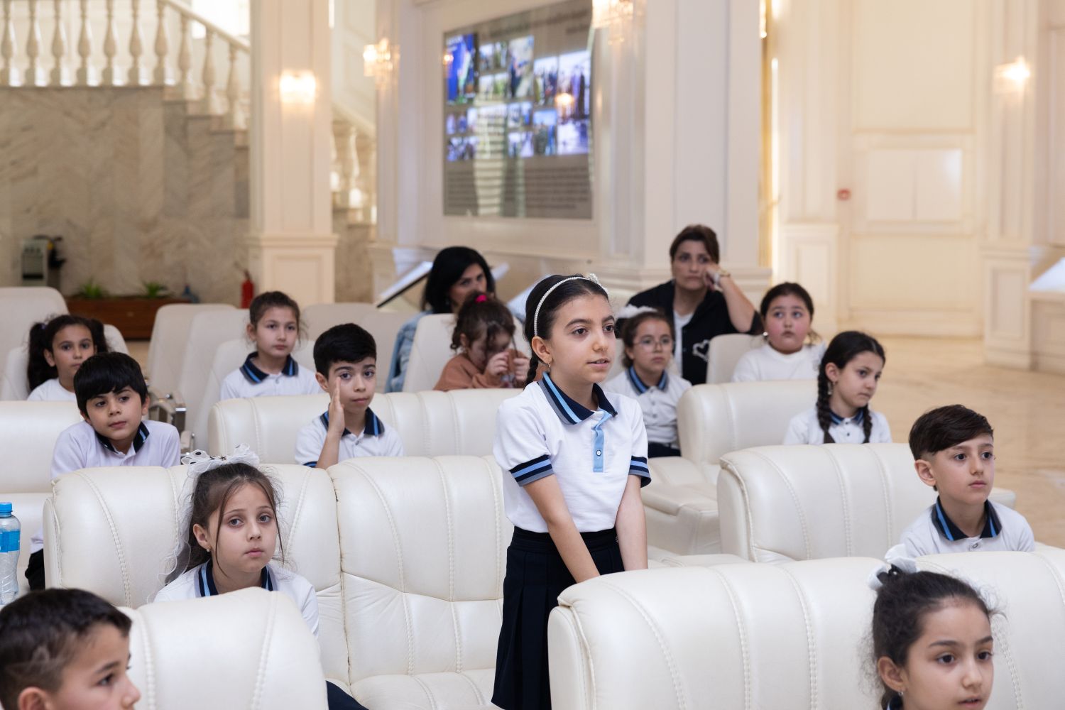 Uşaqlar üçün rəqəmsal təhlükəsizlik sessiyası keçirildi - Şəkil 2