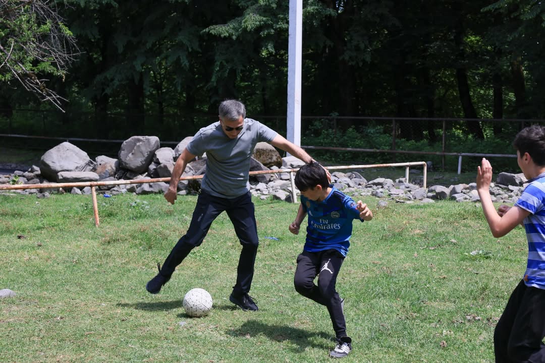 Anar Ələkbərov Oğuzda şəhid ailəsinin qonağı oldu - Şəkil 20