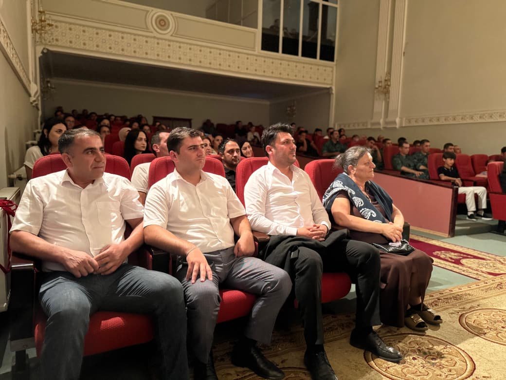 ea838fe1-414e-462a-867a-c0dfb5210126-6a5a108323e75.jpg