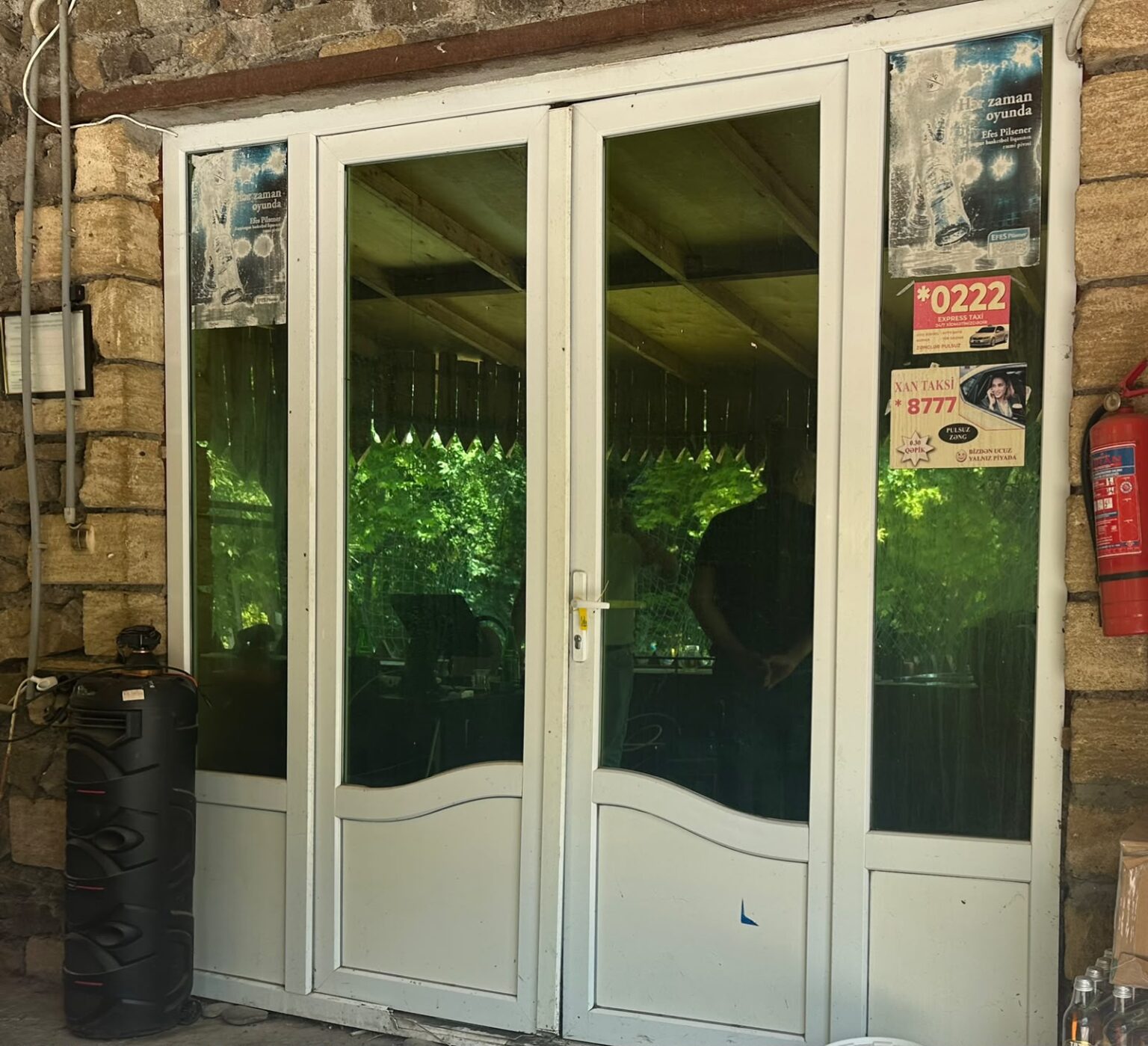 Şəmkirdə qida zəhərlənməsi baş verən restoran fəaliyyətini dayandırdı Scraped 1784187832 6cd8b9a8