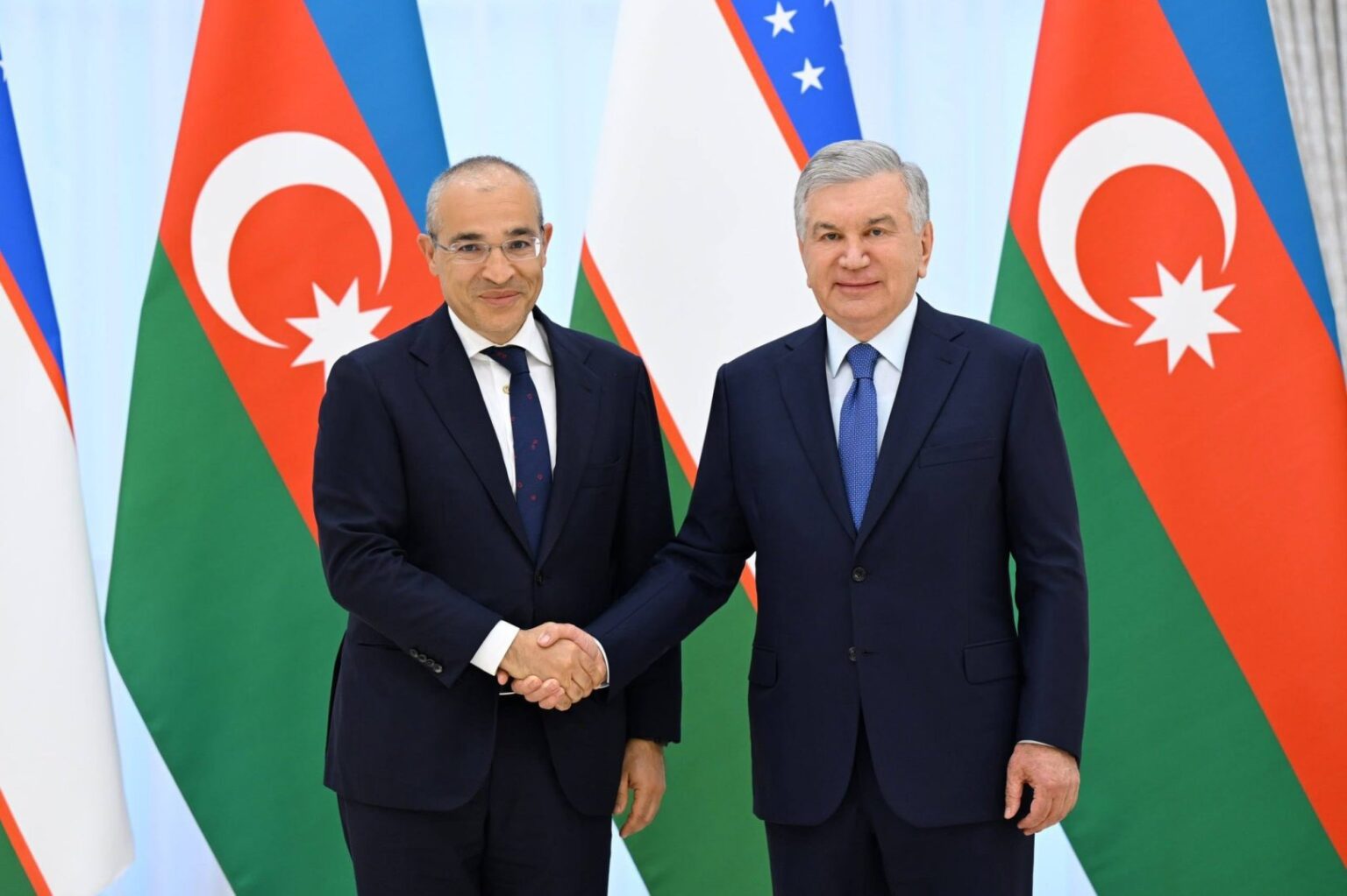 Mikayıl Cabbarov Özbəkistan Prezidenti ilə görüşüb Scraped 1784307650 dc35e41f