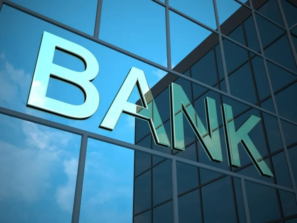 Ləğv olunan 19 bankda əmanətlərin ümumi məbləği açıqlanıb Scraped 1785076731 c4744fc1