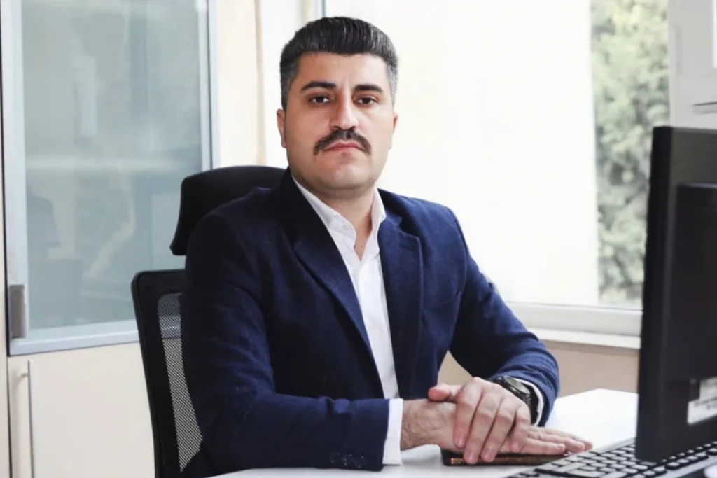 Ruzbeh Məmməd vəzifəsindən ayrıldı 1788179298069 kpggkpg5li 6a9575f5853be