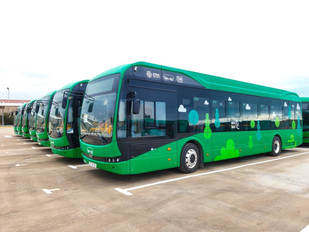 Avtobus