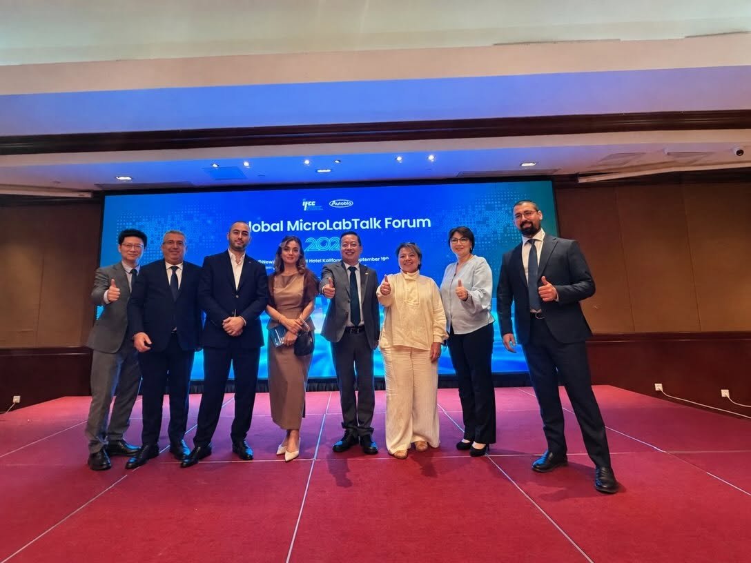 Gülnaz Dadaşova Çində "Global MicroLabTalk Forum 2026"-da iştirak edir - Şəkil 1
