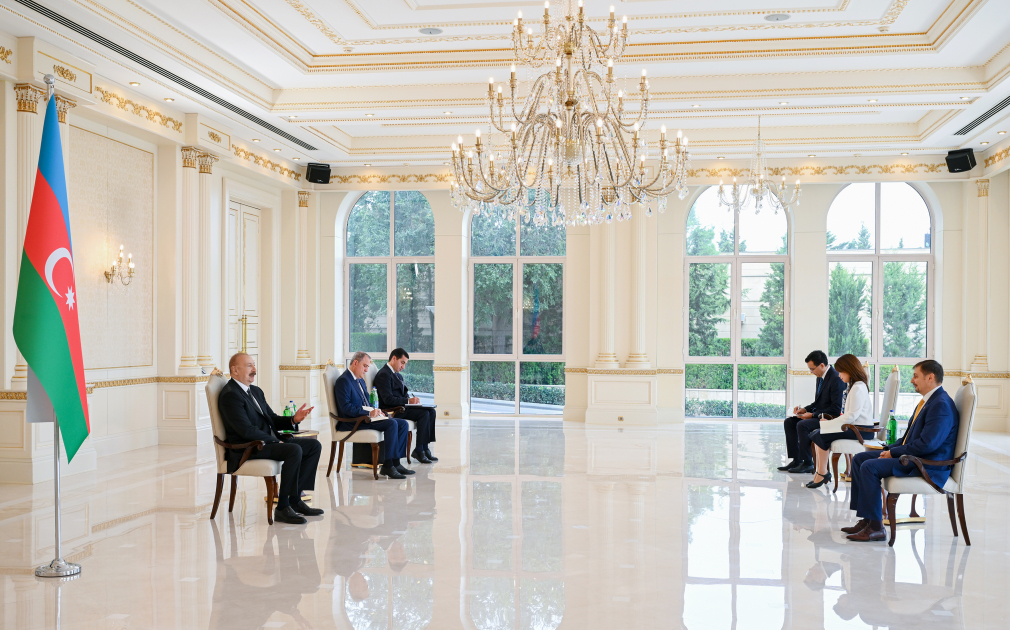 Prezident BMT-nin Azərbaycanda yeni təyin olunmuş rezident əlaqələndiricisini qəbul edib Scraped 1788345039 eb162f7e