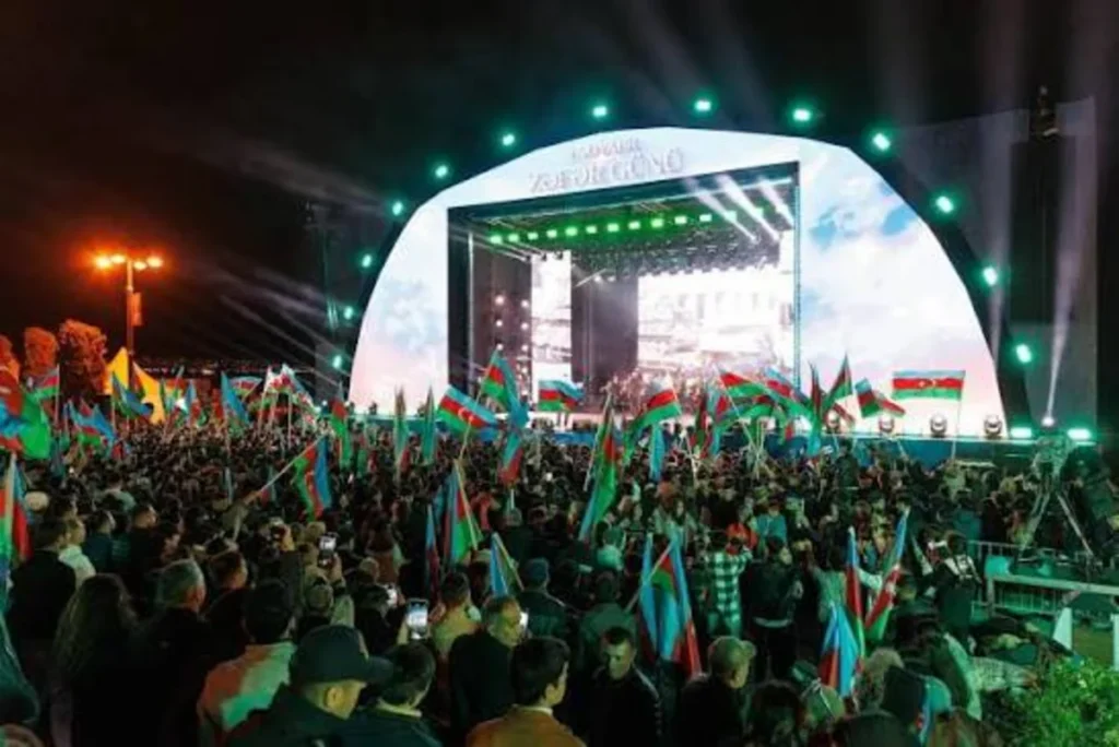 Zəfər Günü münasibətilə Bakı bulvarında konsert təşkil olunacaq Scraped 1793455734 97e1e358